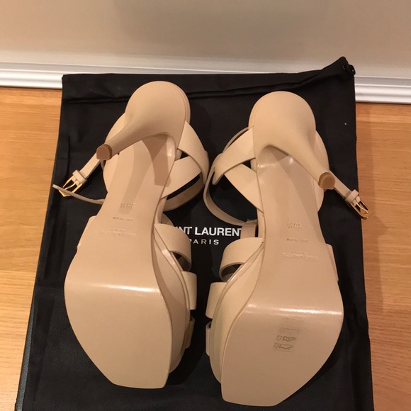 Saint Laurent ‘Tribute’ platform - Picture 4 of 6